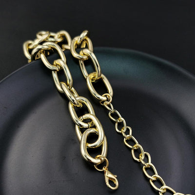 The Galina Bib Collar